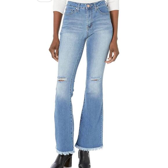 YMI High Rise Flare Leg Jeans Light‎ Wash Distressed Raw Hem Size 28/6 Boho - Picture 1 of 6